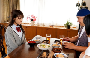 【義理娘レイプ】”このオヤジ...なんかヤバそう...”制服姿の細身でエロ体型な美女JKがロリ好きド変態義理父に犯されて…