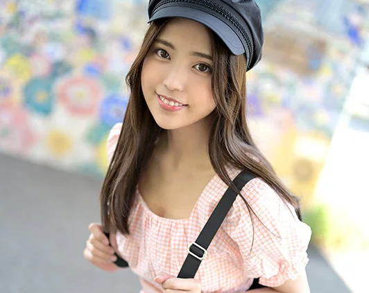 【美少女インフルエンサー】”アイコン名？秘密です…♡”フォロー8万人のカリスマインスタグラマーはスレンダーロリ巨乳で
