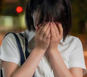 【ＪＫレイプ】”なんで…こんな人だったなんて…”恋心を抱いていたオジサン教師に突如犯されて身体が恐怖と快楽に染まり