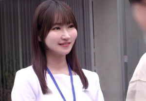 【美女ナース】リアル素人看護師さんに皮被りチ〇コを剥いてくれとお願いしたら剥けた肉棒に欲情しそのままセックスまでｗ