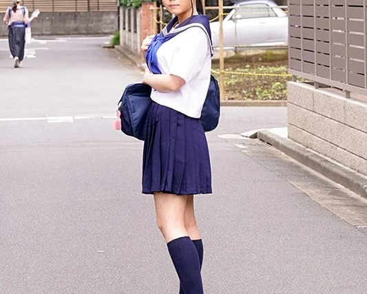 【チカンＪＫ】”あの男性…また後をつけてきてるわ…”家を出ると常にストーカー男に追われる日々…ついには車内を犯されて…