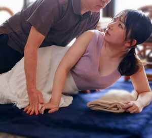 【息子嫁】”せがれのじゃ…満足できないんだろ…？”夫との営みが義務的で満たされない奥さんは義父に犯され快楽に溺れる…
