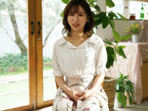 【ガチ人妻】”元々地方のアナしてたんですよ…♡”旅ロケ番組で美人過ぎると話題になった美女が結婚後5年にAV女優となり…